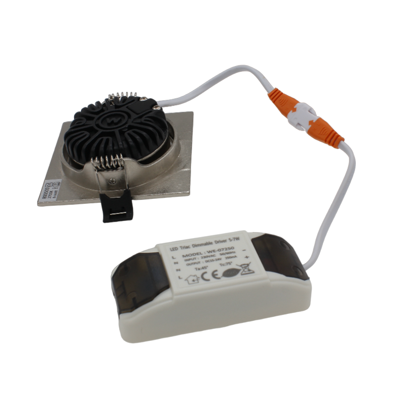 LED Einbaustrahler Schnittgröße Ø75-81mm 6W Tiefe 26mm DIM Silber 2700K MDRLED®